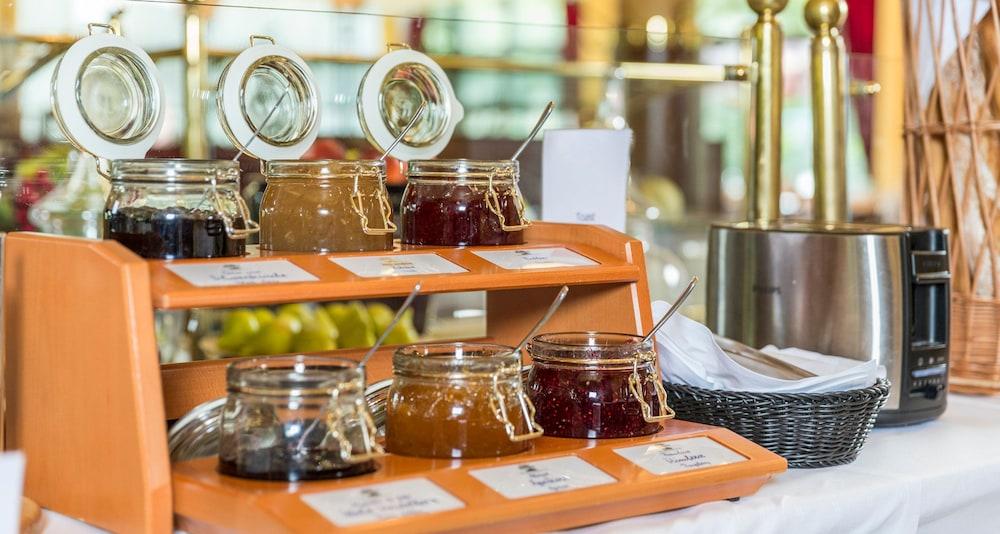 Victor's Residenz-hotel Hotel 4*
