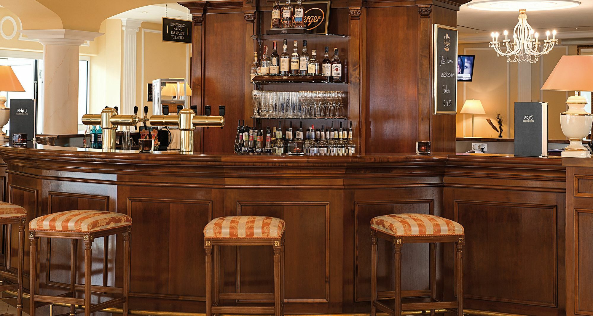 Victor's Residenz-hotel 4*